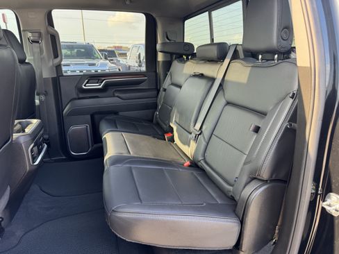 Used 2025 GMC Sierra 2500 Denali AWD/4WD image 26