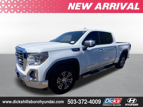 Used 2019 GMC Sierra 1500 SLT w/ X31 Off-Road Package AWD/4WD image 6