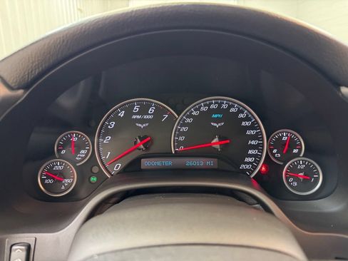 Used 2006 Chevrolet Corvette Convertible w/ Preferred Equipment Group RWD image 31