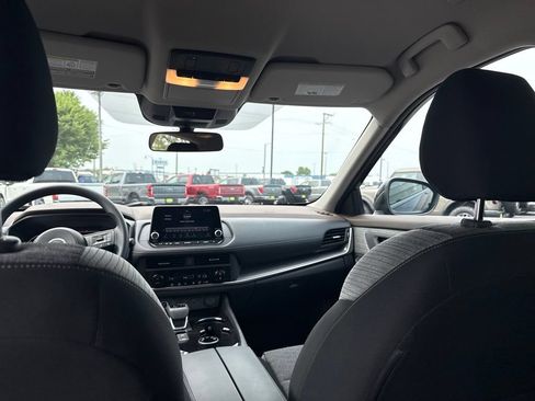 Used 2023 Nissan Rogue SV AWD/4WD image 28