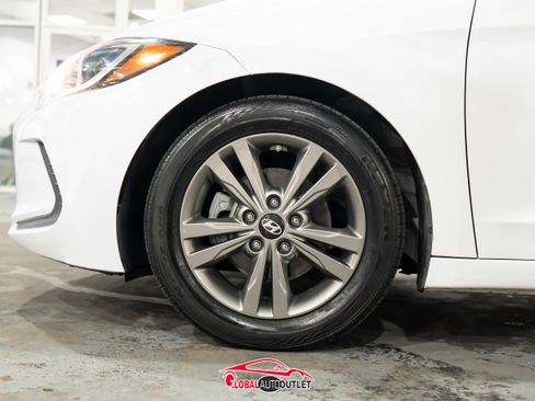 Used 2018 Hyundai Elantra SEL image 8