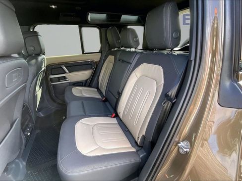 Used 2022 Land Rover Defender 110 X-Dynamic HSE image 22