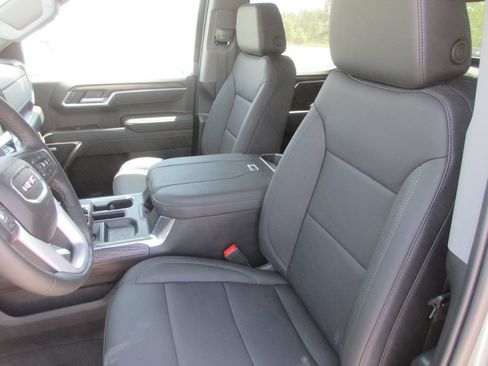 New 2026 GMC Sierra 1500 SLT w/ SLT Premium Plus Package AWD/4WD image 12