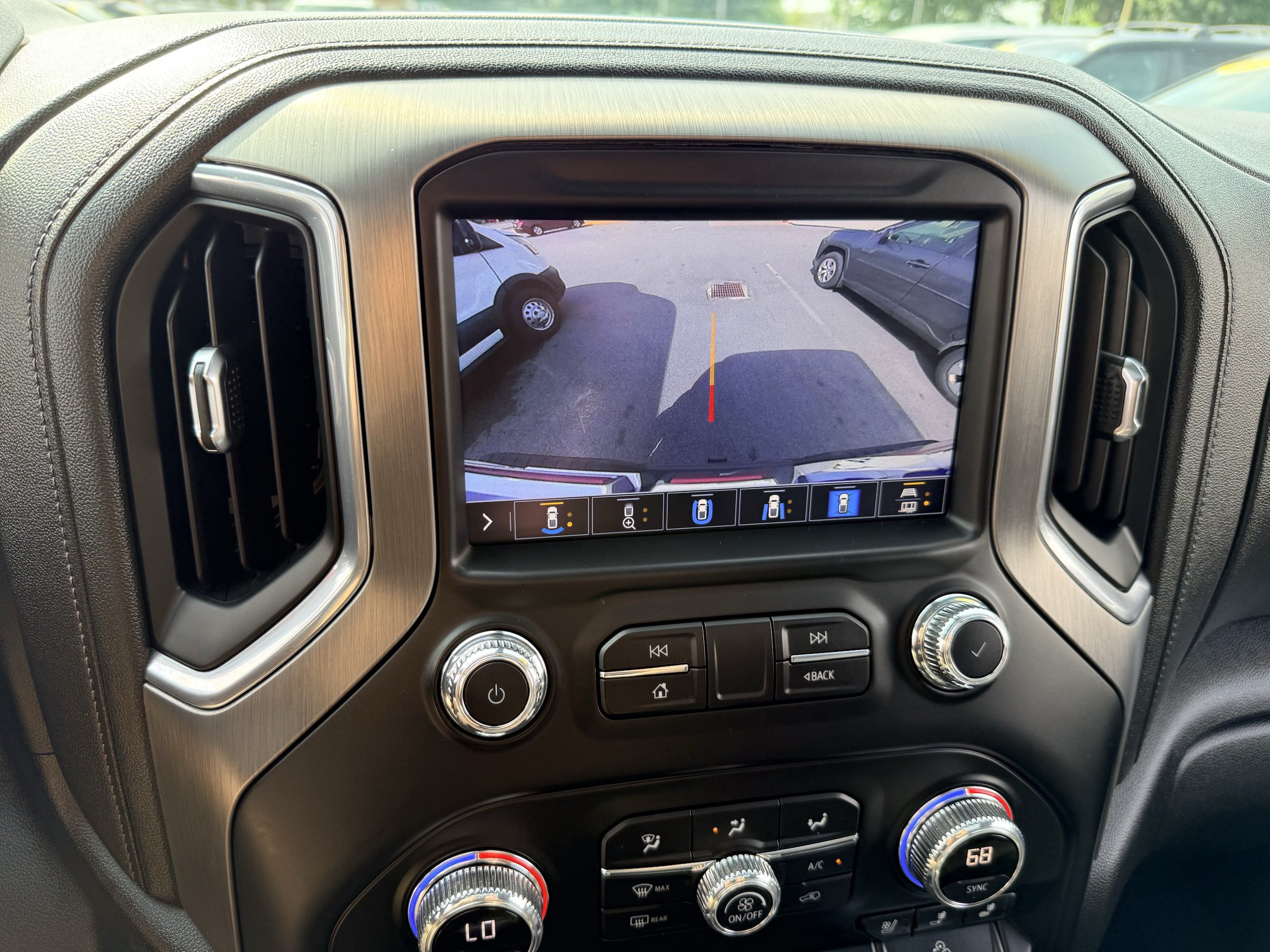 Used 2022 GMC Sierra 3500 Denali w/ Denali Ultimate Package AWD/4WD image 36