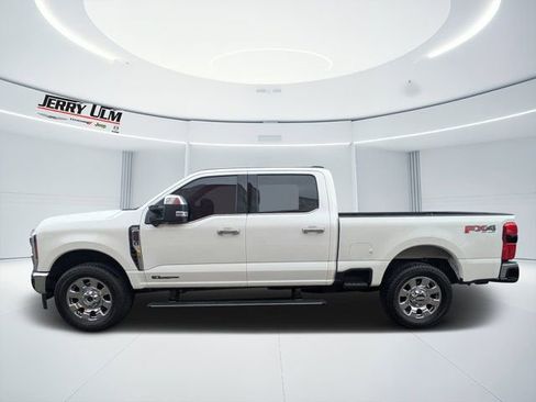 Used 2025 Ford F250 Lariat w/ Lariat Ultimate Package AWD/4WD image 5