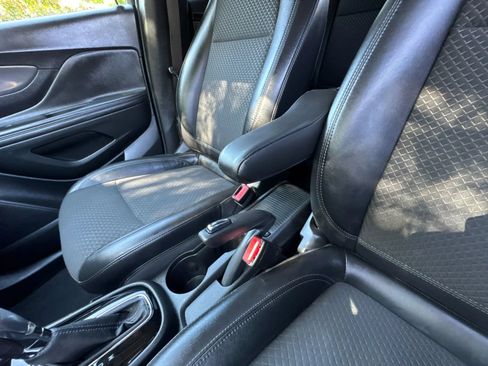 Used 2017 Buick Encore Sport Touring FWD image 32