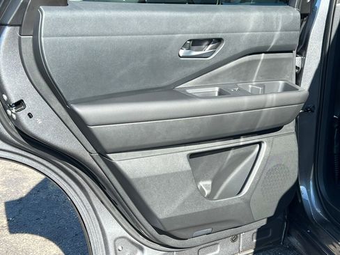 New 2026 Nissan Pathfinder SL AWD/4WD image 34