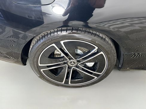 Used 2024 Mercedes-Benz CLE 300 4MATIC Coupe image 31