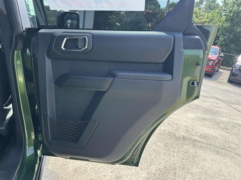 New 2025 Ford Bronco Badlands image 16