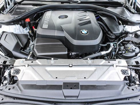 Certified 2025 BMW 330i xDrive Sedan w/ M Sport Package AWD/4WD image 27