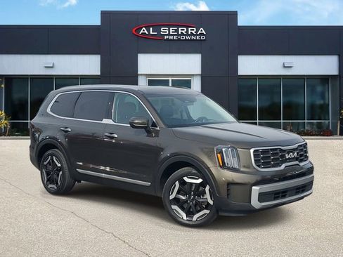 Certified 2024 Kia Telluride S w/ S Sunroof Package AWD/4WD image 1