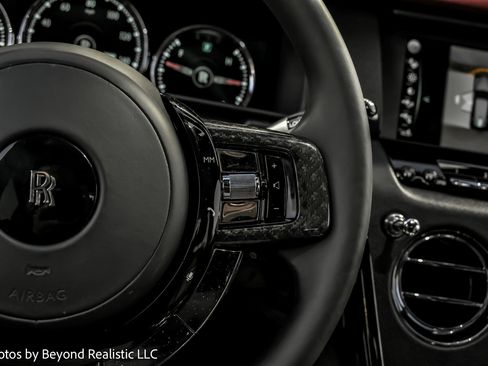 Used 2021 Rolls-Royce Cullinan Black Badge image 35