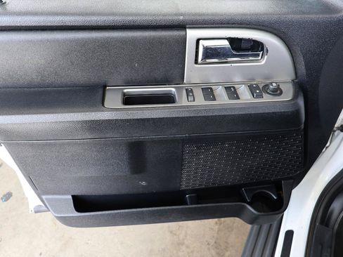Used 2017 Ford Expedition XLT RWD image 35