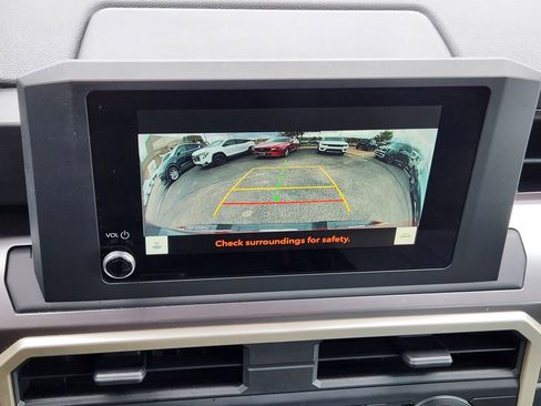 Used 2025 Toyota Tacoma TRD Sport AWD/4WD image 10