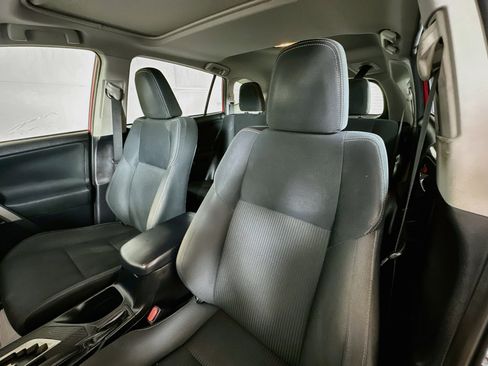 Used 2014 Toyota RAV4 XLE AWD/4WD image 19