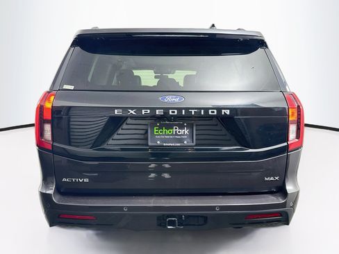Used 2025 Ford Expedition Max Active AWD/4WD image 7