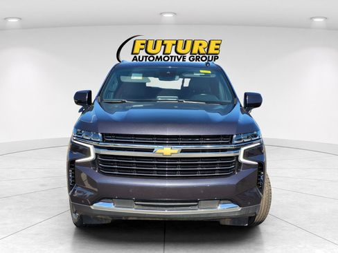 Used 2024 Chevrolet Suburban LT image 4