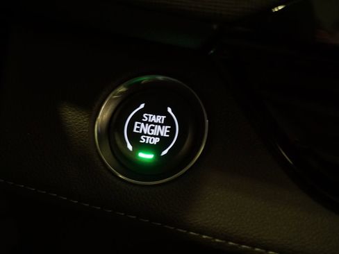 Used 2025 Buick Enclave Sport Touring w/ Power Package image 18