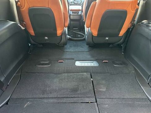New 2026 Chrysler Pacifica Pinnacle image 14