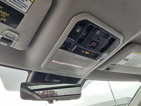 Used 2023 Toyota Tundra Limited image 28