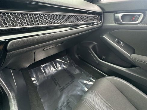 Used 2023 Honda Civic Sport image 26