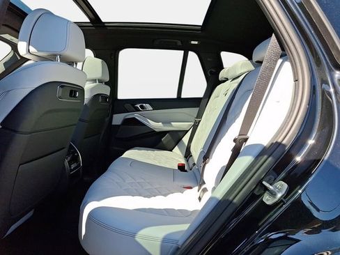 New 2026 BMW X5 xDrive40i w/ M Sport Package AWD/4WD image 9