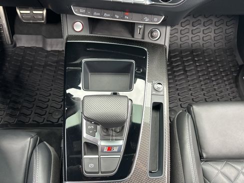 Used 2023 Audi SQ5 Prestige w/ Prestige Package image 22