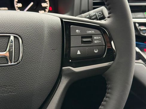New 2026 Honda Odyssey Touring image 25