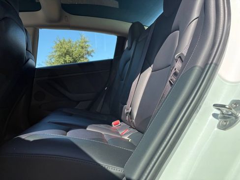 Used 2021 Tesla Model 3 Standard Range Plus RWD image 10