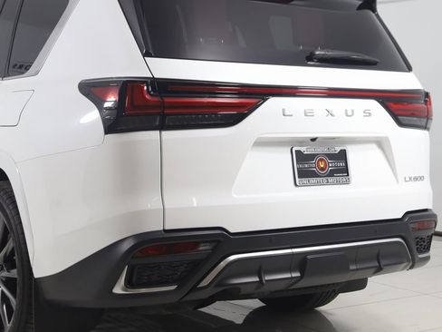Used 2023 Lexus LX 600 F Sport image 29
