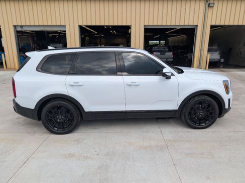 Used 2022 Kia Telluride SX w/ SX Prestige Package AWD/4WD image 18