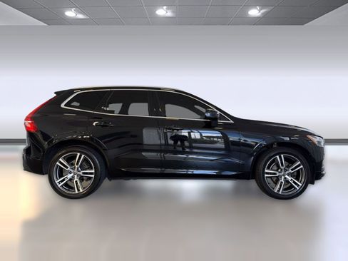 Used 2020 Volvo XC60 T5 Momentum w/ Protection Package Premier FWD image 8