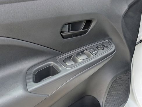 New 2025 Nissan Versa S w/ Trunk Package image 16