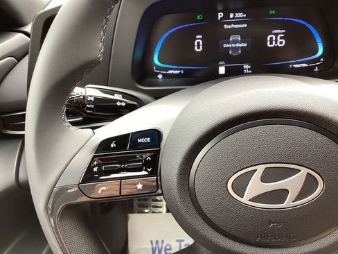 New 2025 Hyundai Elantra Sport FWD image 38