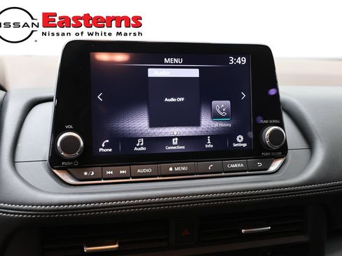 Used 2023 Nissan Rogue S AWD/4WD image 18