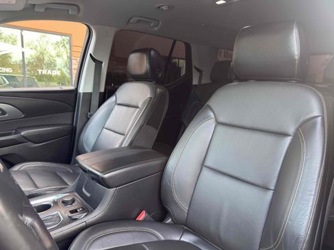Used 2018 Chevrolet Traverse Premier w/ LPO, Black Accent Package image 29