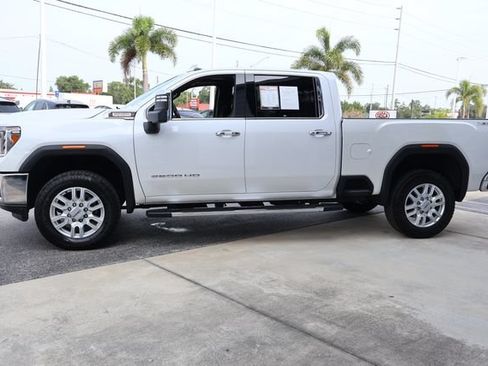 Used 2023 GMC Sierra 3500 SLT w/ SLT Premium Package AWD/4WD image 5