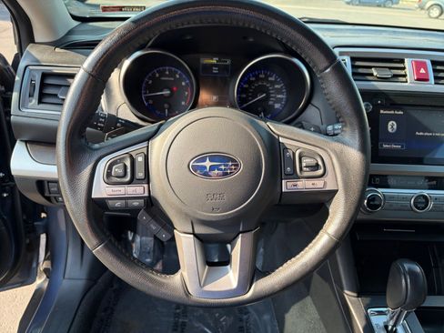 Used 2017 Subaru Outback 3.6R Limited AWD/4WD image 12