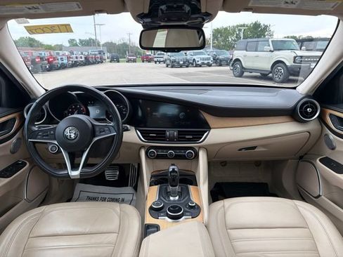 Used 2019 Alfa Romeo Giulia Ti w/ Quick Order Package 22X Lusso AWD/4WD image 13