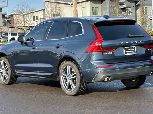 Used 2019 Volvo XC60 T6 Momentum w/ Premium Package image 5