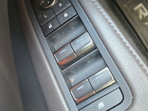 Used 2023 Lexus RX 350 w/ Cold Area Package image 32