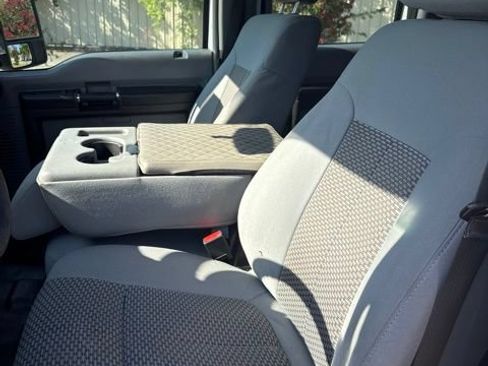 Used 2014 Ford F250 XL w/ Power Equipment Group RWD image 15