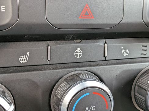 Used 2023 RAM 1500 Big Horn w/ Trailer Tow Group image 25