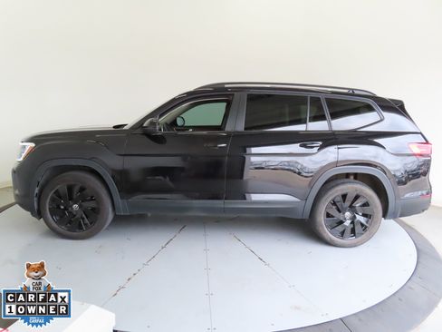 Used 2024 Volkswagen Atlas SE image 7