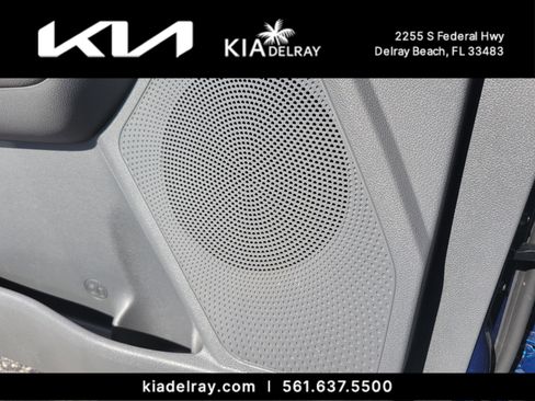 Certified 2020 Kia Niro LXS image 17