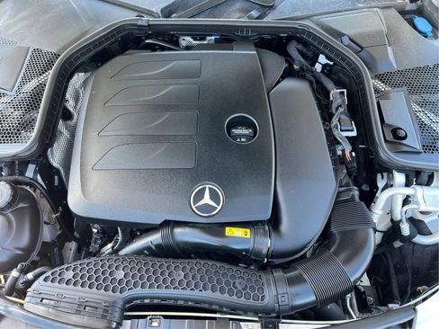 Used 2019 Mercedes-Benz C 300 4MATIC Sedan image 29