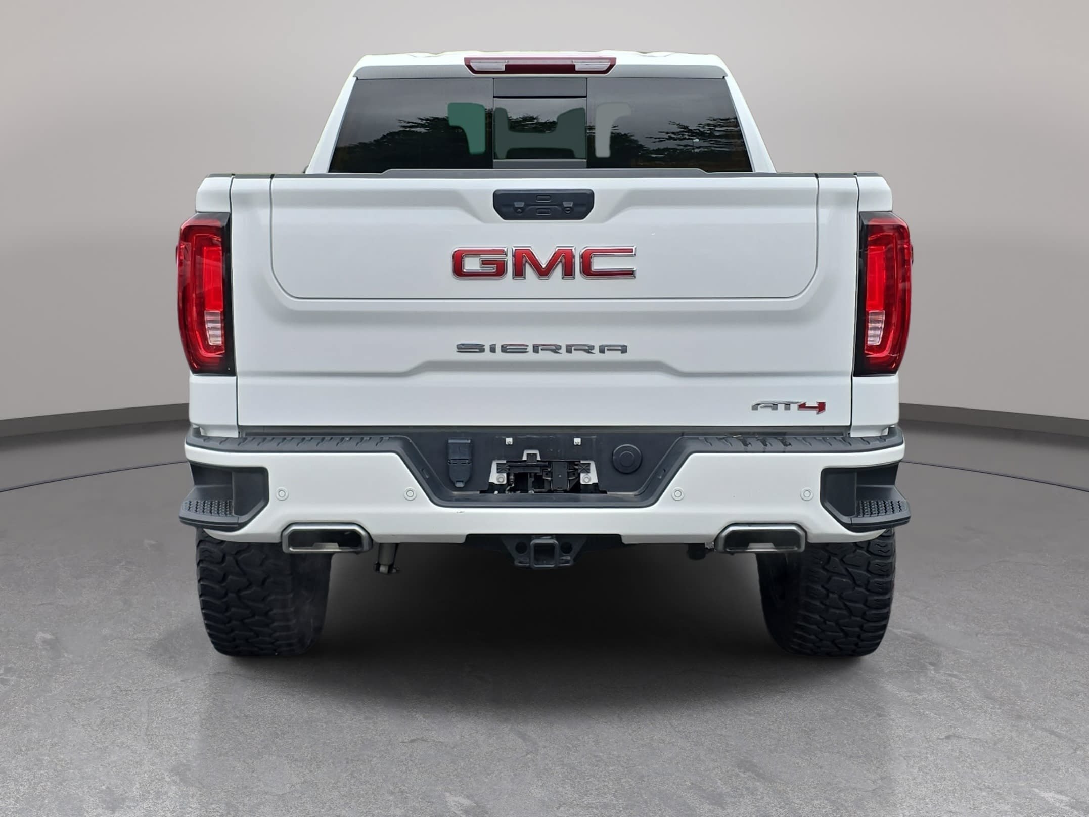Used 2024 GMC Sierra 1500 AT4 w/ AT4 Preferred Package AWD/4WD image 6