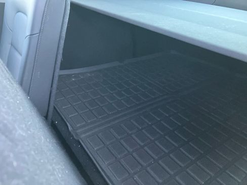 Used 2023 Tesla Model Y image 23