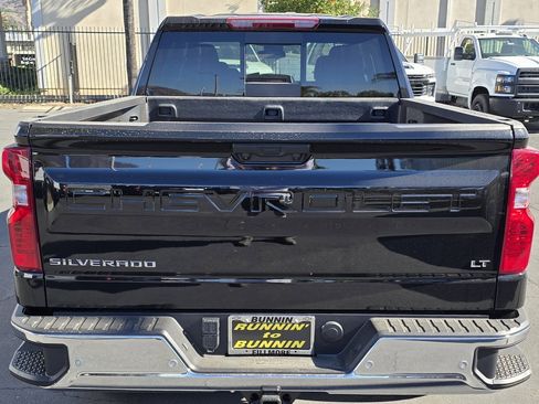 Used 2025 Chevrolet Silverado 1500 LT w/ Safety Package RWD image 8