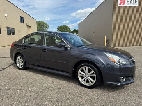 Used 2013 Subaru Legacy 2.5i Limited AWD/4WD image 12
